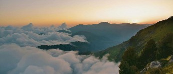 欧乐影视像排错：先查概率有没有被说死，再把主语写出来（读完更稳）